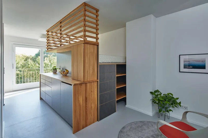 Hansaviertel neu interpretiert: 1-Zimmer-Studio mit perfektem Möblierungskonzept — photo 1